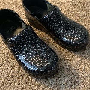 Dansko clogs- used in good condition